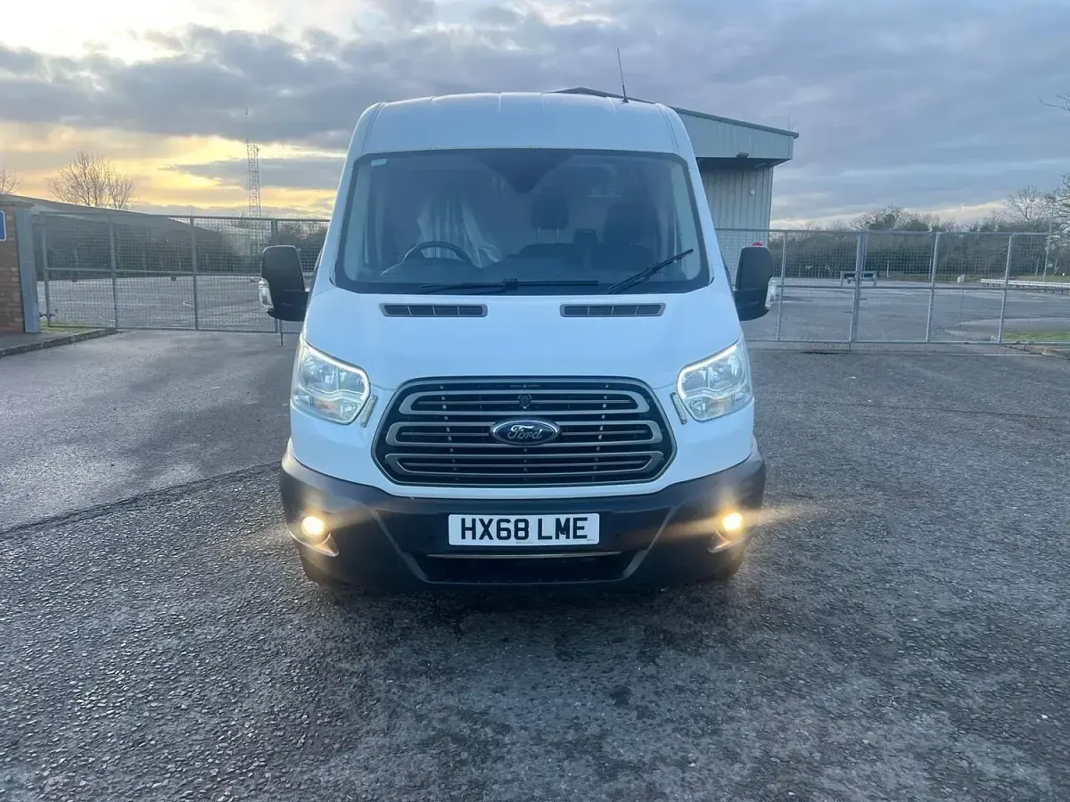 Used Ford Transit 130 HP (95 kW) 2018 White Van