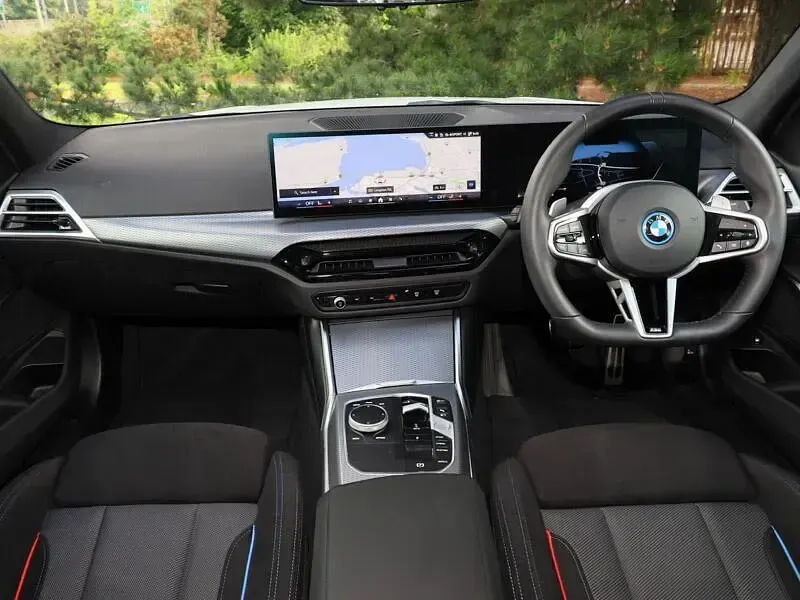 Used BMW 330 M Sport 288 HP (211 kW) 2025 White