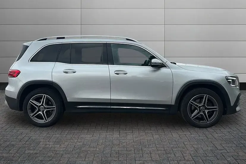 Used Mercedes GLB200 AMG line 163 HP (119 kW) 2021 Silver SUV