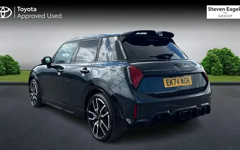 Usado Mini Cooper Sport 150 kW (204 HP) 2026 Citadino