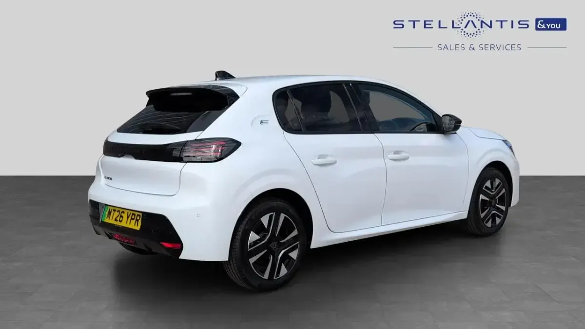 Nouă Peugeot e-208 Allure 113 kW (154 CP) 2026 Alb Hatchback