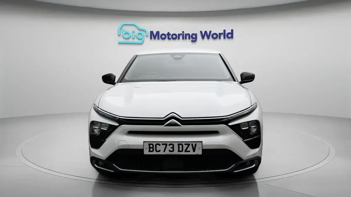 Used Citroën C5 X 226 HP (166 kW) 2024 White Estate