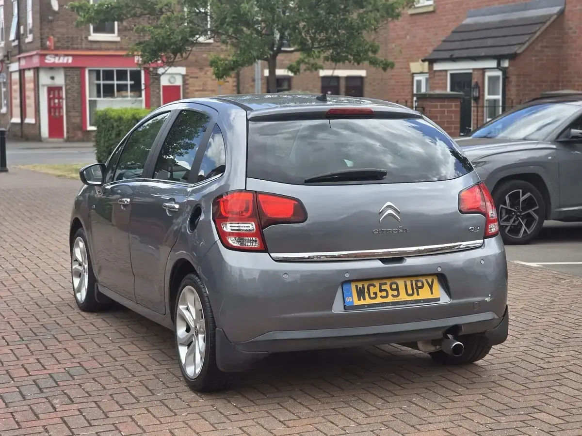 Used Citroën C3 Exclusive 75 HP (55 kW) 2010 Grey Hatchback