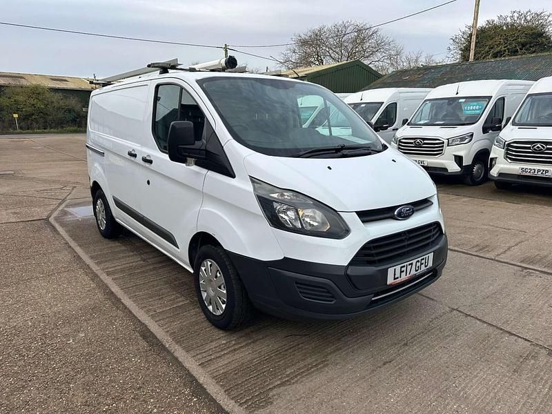 Used Ford Transit Custom 105 HP (77 kW) 2017 White Van