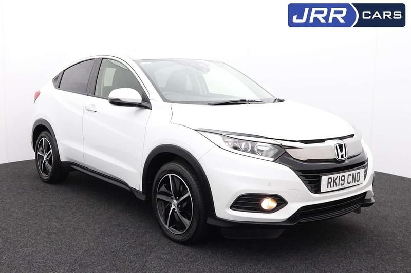 White Used 2019 Honda HR-V SE SUV | £13,060 (Fair price) - Image 1/4