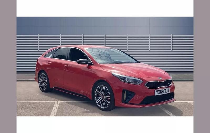 Red Used 2019 Kia ProCeed Hatchback | £17,381 (Fair price) - Image 1/4