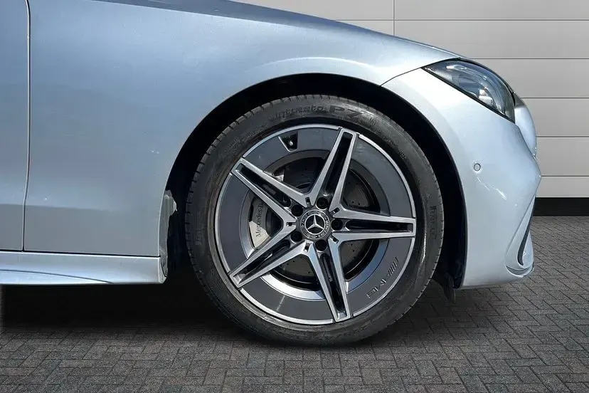 Used Mercedes C300 AMG line 281 HP (206 kW) 2023 High tech silver Estate