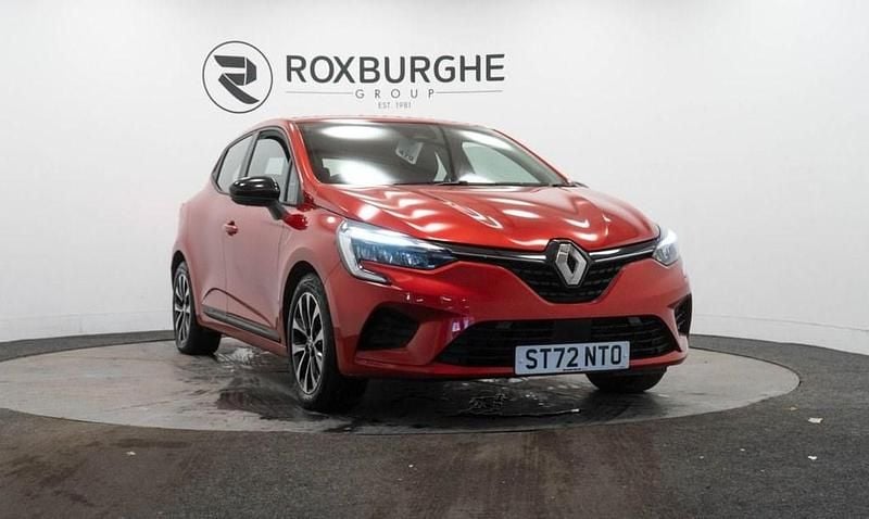 Red Used 2022 Renault Clio V Evolution Hatchback | £12,599 (Good price) - Image 1/4