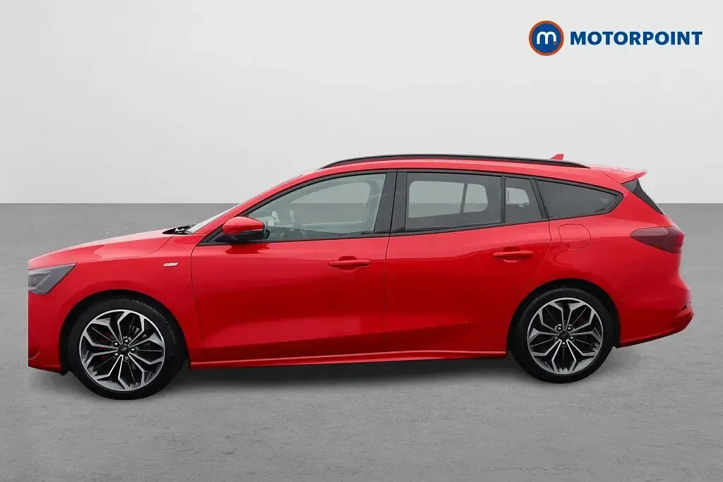 Used Ford Focus ST-Line X 2025 Red Estate