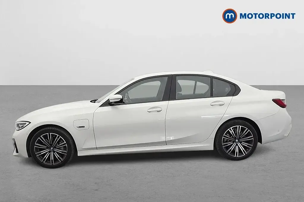 Used BMW 330e M Sport 292 HP (214 kW) 2021 White Sedan