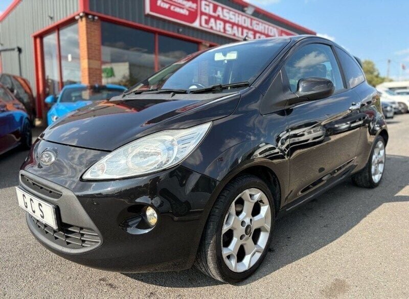 Black Used 2011 Ford Ka Titanium Hatchback | £3,490 (Fair price) - Image 1/4