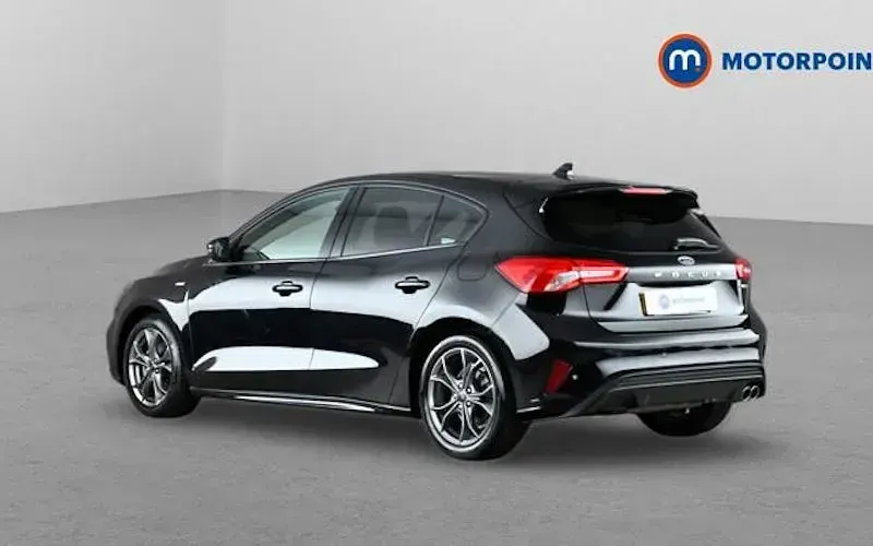 Used Ford Focus ST-Line 125 HP (91 kW) 2021 Black Hatchback
