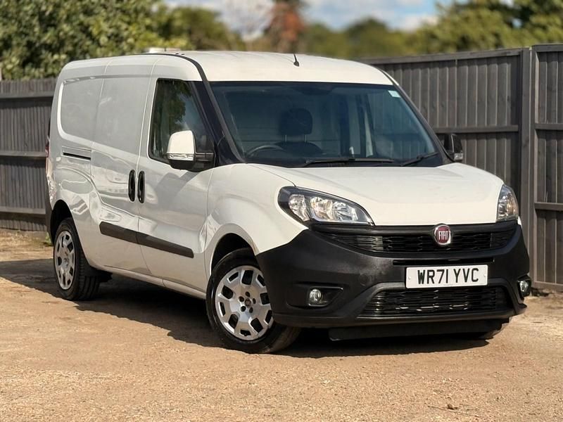 White Used 2021 Fiat Doblò MPV | £8,495 (Good price) - Image 1/4