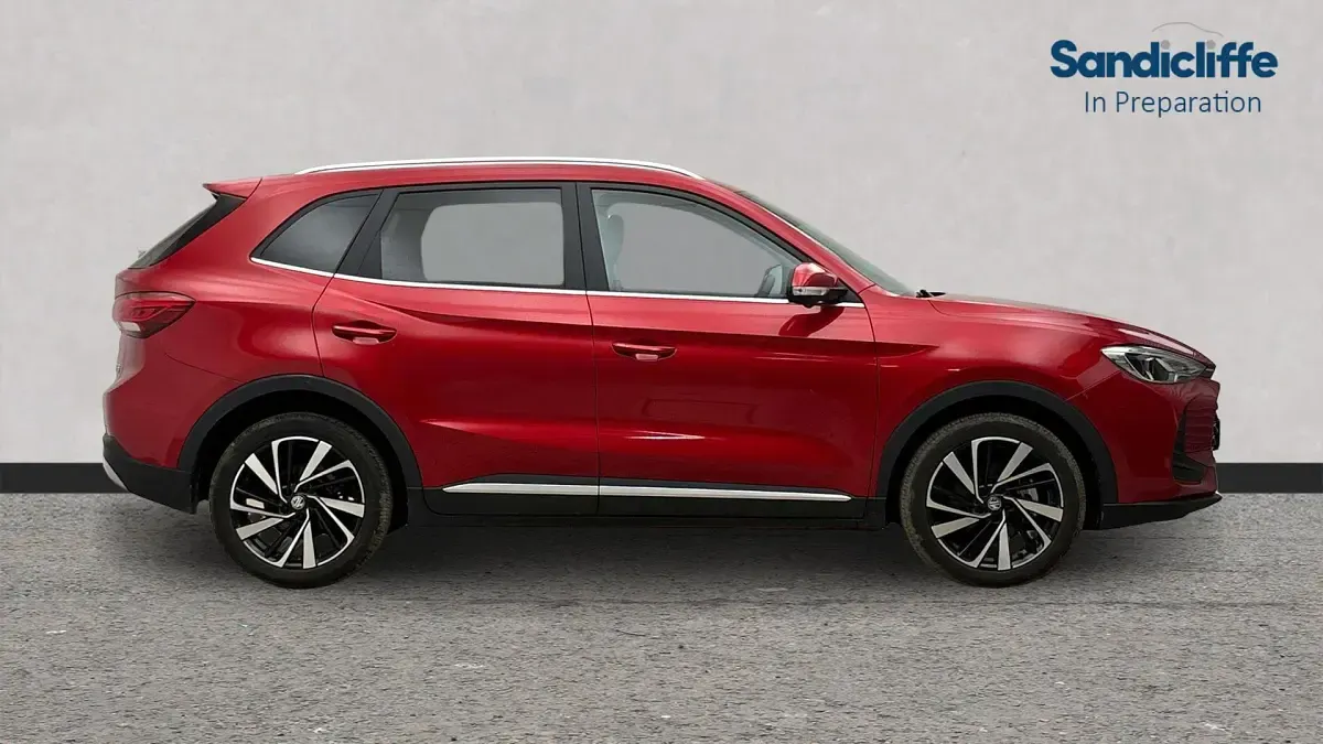 Used MG ZS Trophy 196 HP (144 kW) 2024 Tri coat  dynamic red SUV