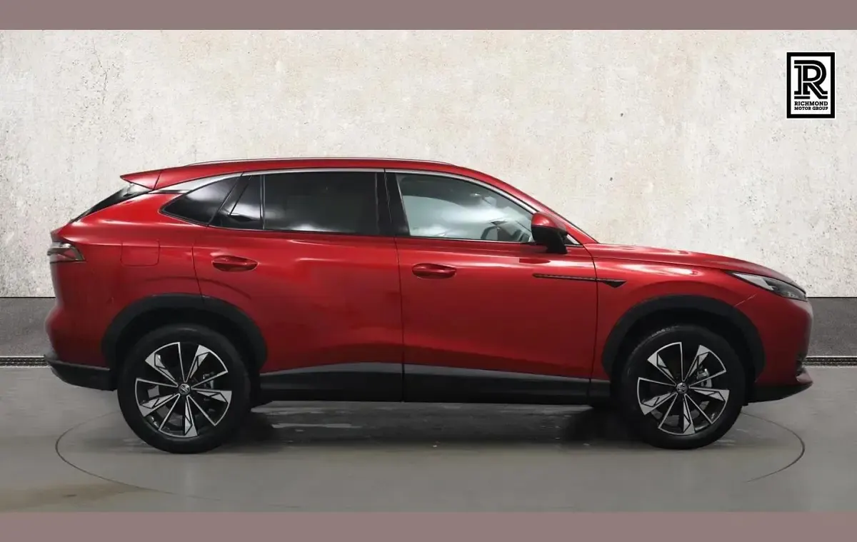New MG HS SE 170 HP (125 kW) 2026 Red SUV