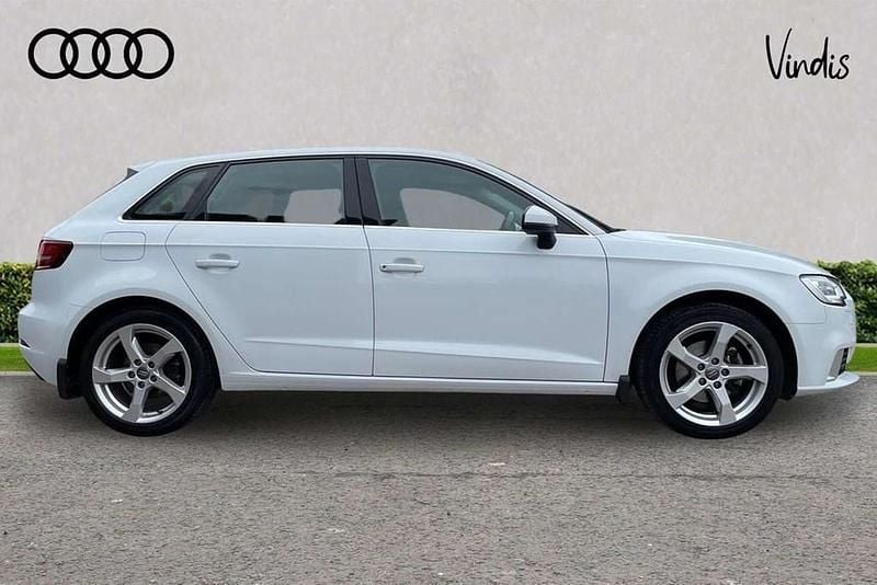 Used Audi A3 Sport 147 HP (108 kW) 2019 White Sedan