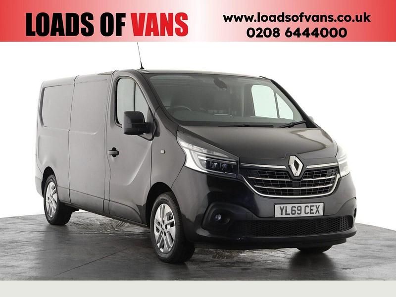 Used Renault Trafic 2019 Black MPV