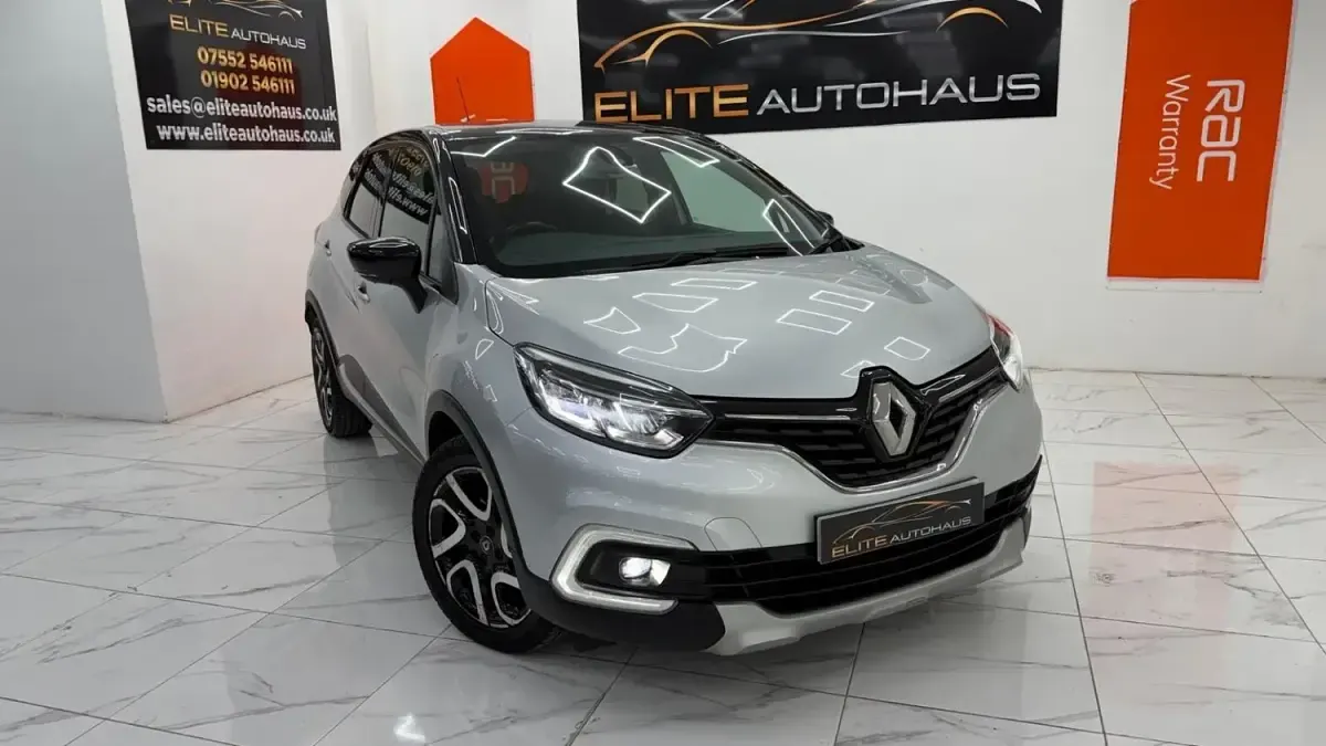 Used Renault Captur Dynamique 2018 Silver/black SUV