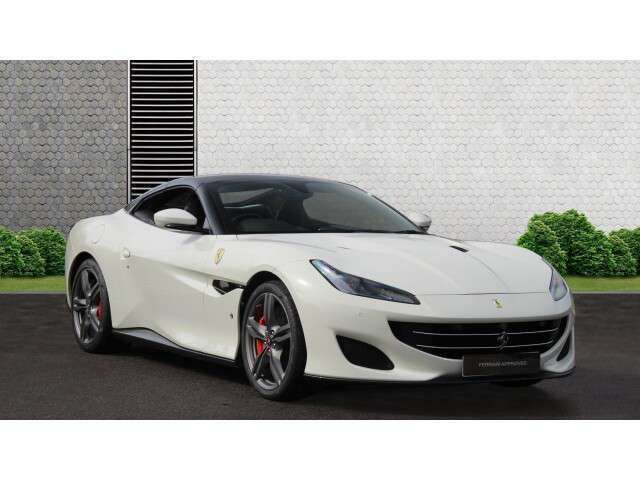 White Used 2019 Ferrari Portofino Cabriolet | £124,995 - Image 1/4