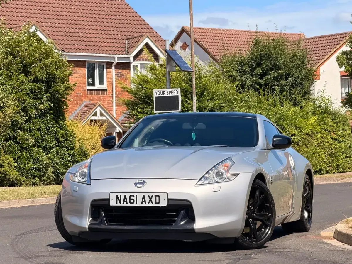Used Nissan 370Z GT 328 HP (241 kW) 2011 Silver Coupe