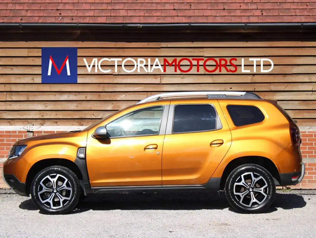 Used Dacia Duster Prestige 114 HP (83 kW) 2018 Orange SUV