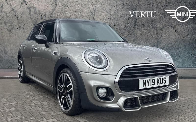 Used 2021 Mini Cooper Hatch Hatchback | £17,990 (A bit pricey) - Image 1/4