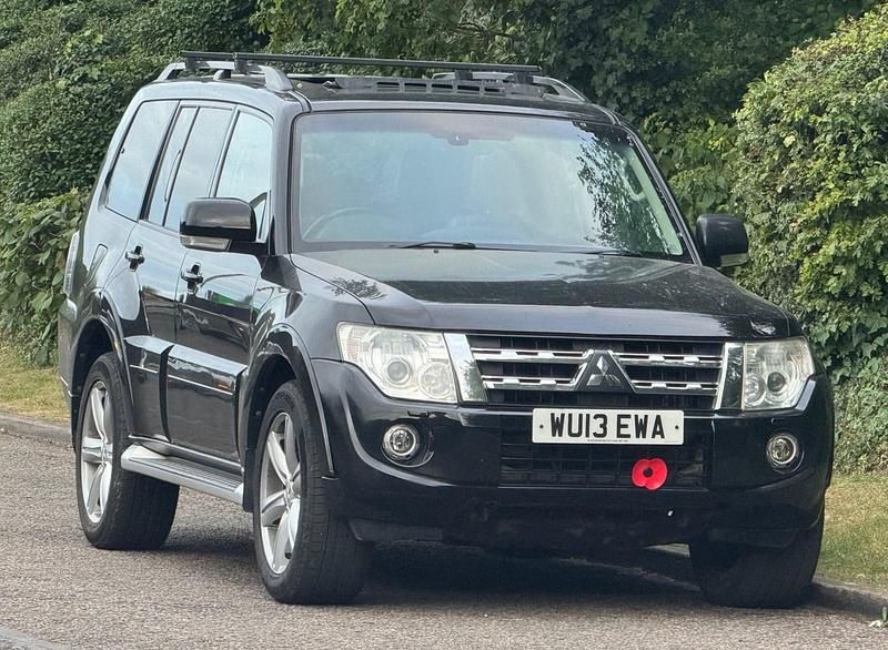 Black Used 2013 Mitsubishi Shogun SUV | £7,475 (Fair price) - Image 1/4