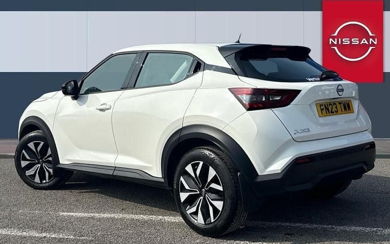 Used Nissan Juke Acenta 114 HP (83 kW) 2023 White SUV