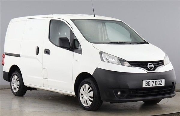White Used 2017 Nissan NV200 Acenta Van | £7,800 (Fair price) - Image 1/1