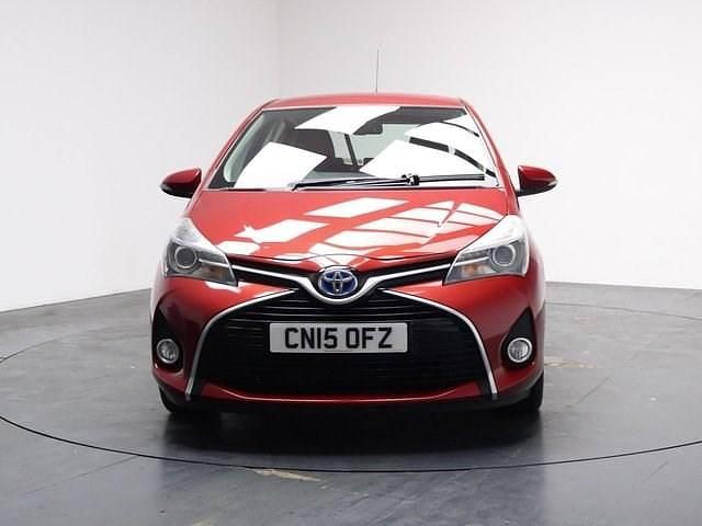 Used Toyota Yaris 101 HP (74 kW) 2015 Hatchback