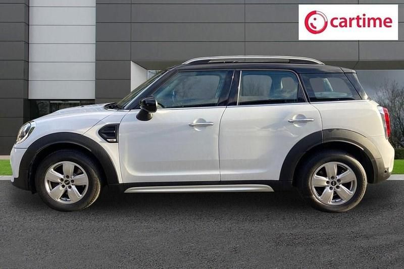 Begagnad Mini Cooper Classic 136 HK (100 kW) 2019 Vit Halvkombi