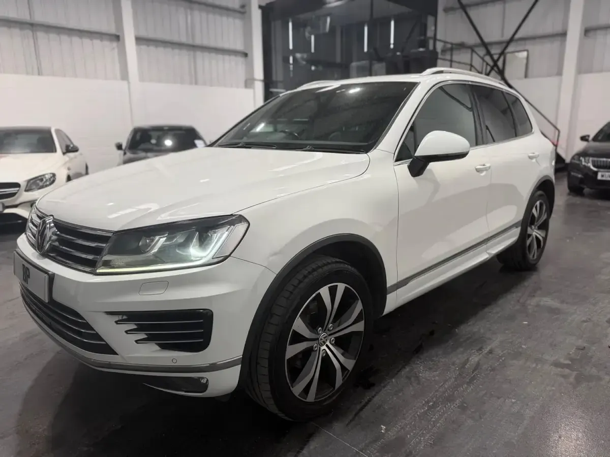 Used VW Touareg R-line 2015 White SUV
