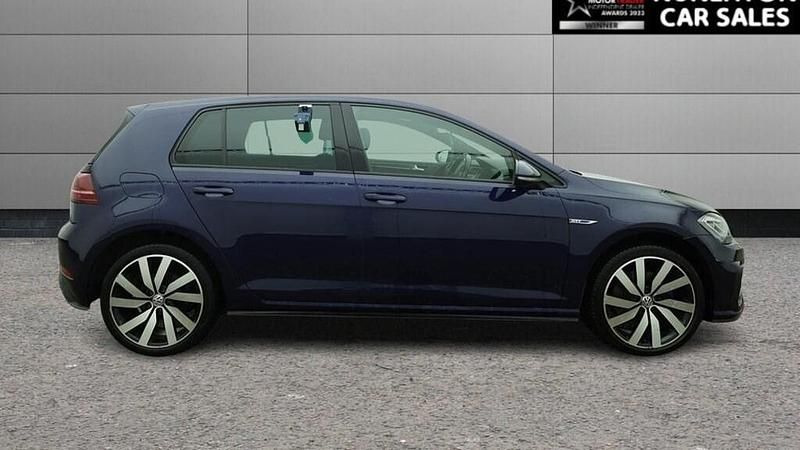 Begagnad VW Golf VII Advance 204 HK (150 kW) 2018 Blå Halvkombi