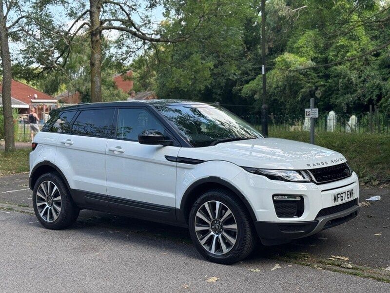 White Used 2017 Land Rover Range Rover evoque SE Estate | £10,995 (Fair price) - Image 1/4