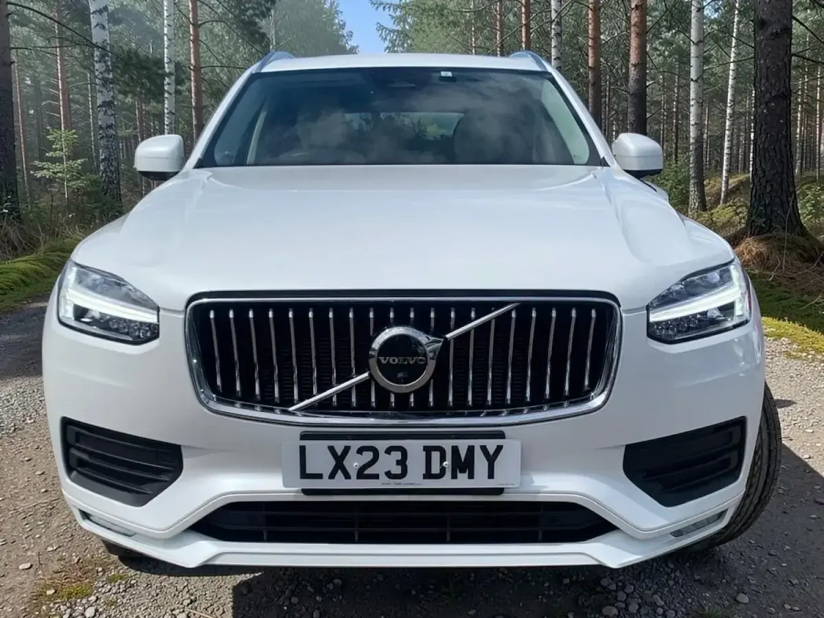 Used Volvo XC90 Plus 250 HP (183 kW) 2023 White SUV