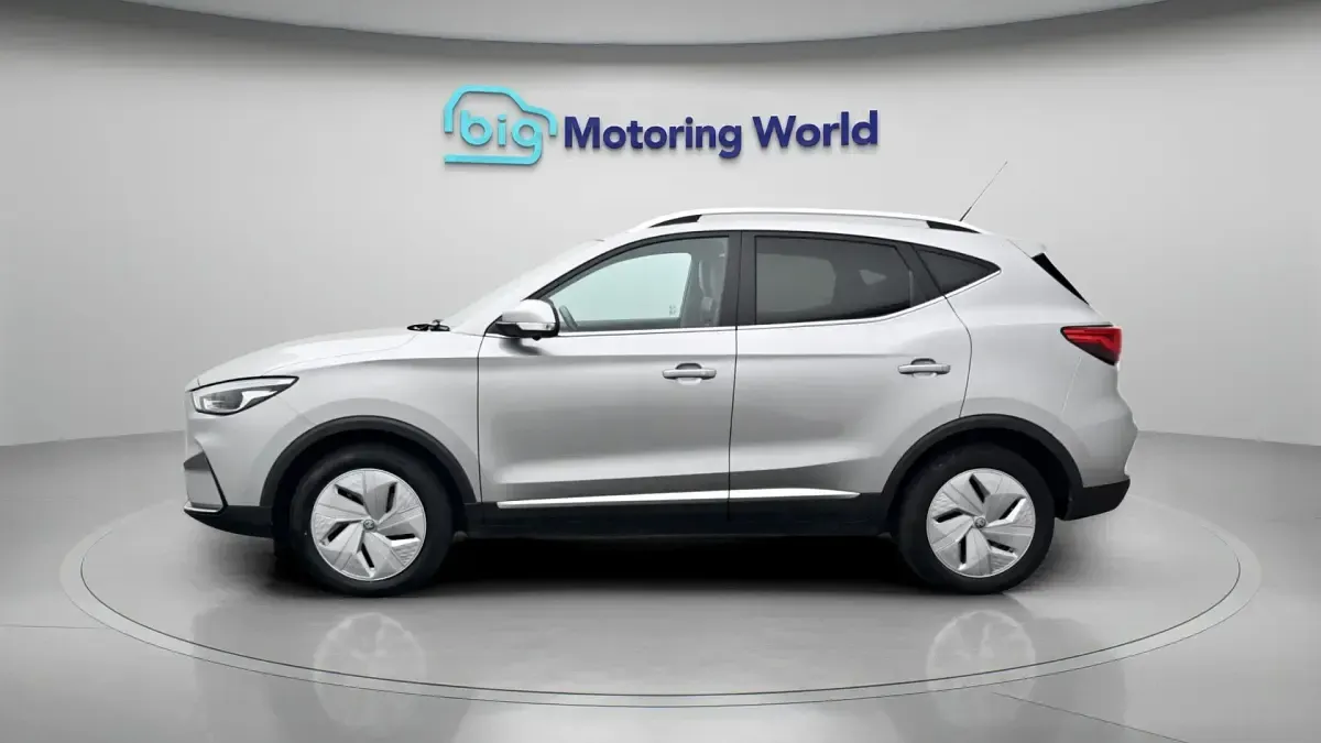 Used MG ZS Trophy 114 kW (156 HP) 2023 Silver SUV