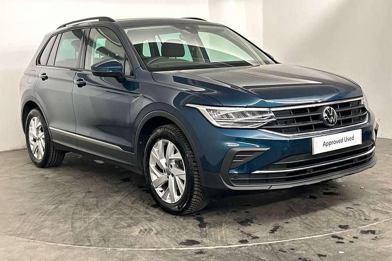 Blue Used 2022 VW Tiguan Life SUV | £20,995 (Fair price) - Image 1/4