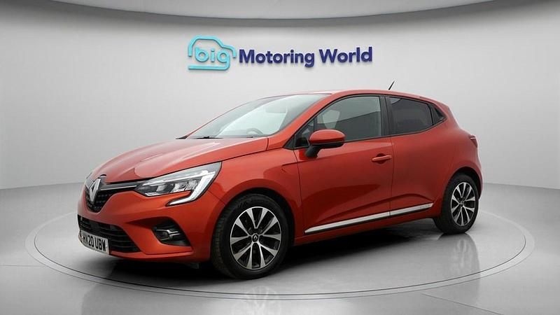 Used Renault Clio V Iconic 100 HP (73 kW) 2020 Red Hatchback