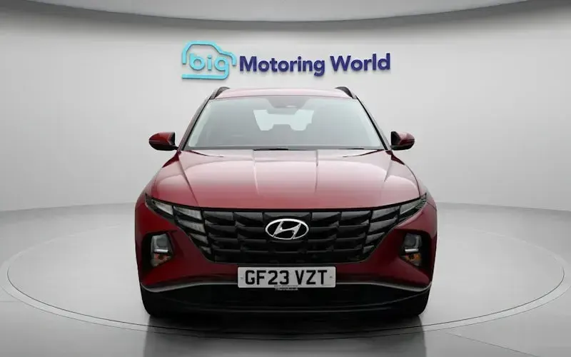 Gebraucht Hyundai Tucson SE 180 PS (132 kW) 2023 Rot SUV