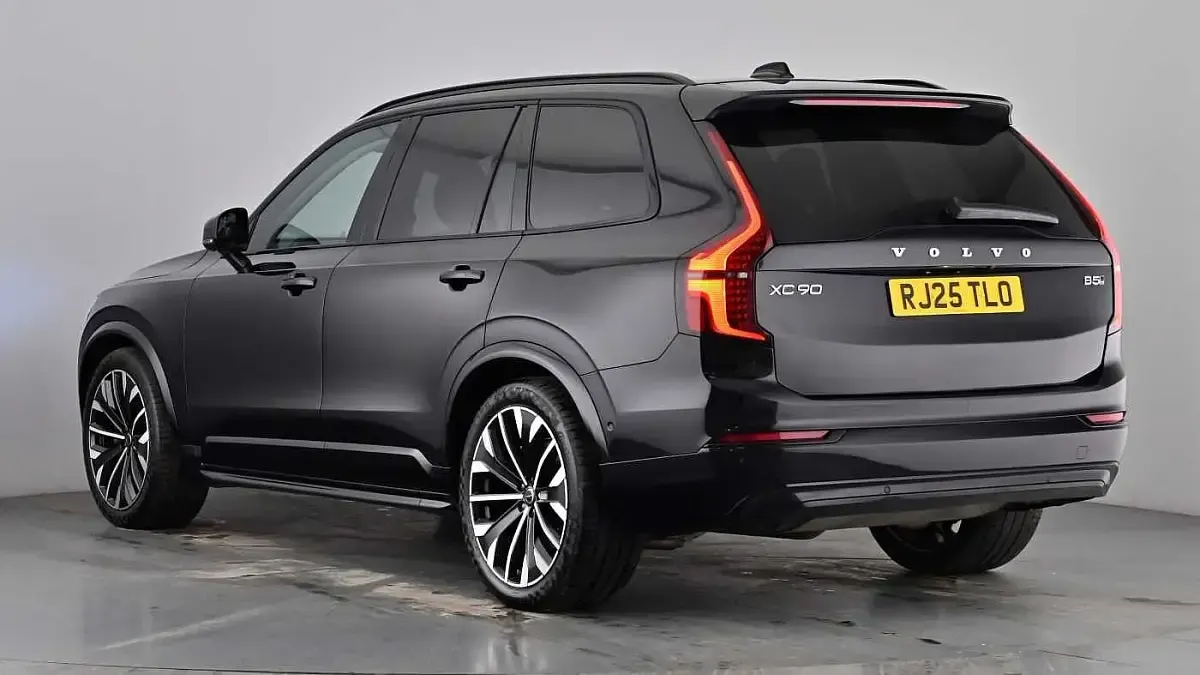 Used Volvo XC90 Ultra 455 HP (334 kW) 2025 Onyx black SUV