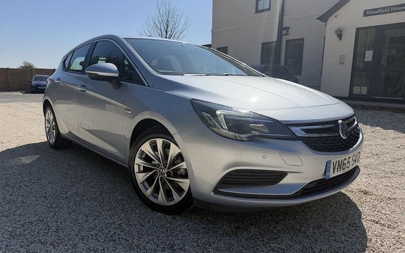 Second-hand Vauxhall Astra 110 CP (80 kW) 2017 Hatchback