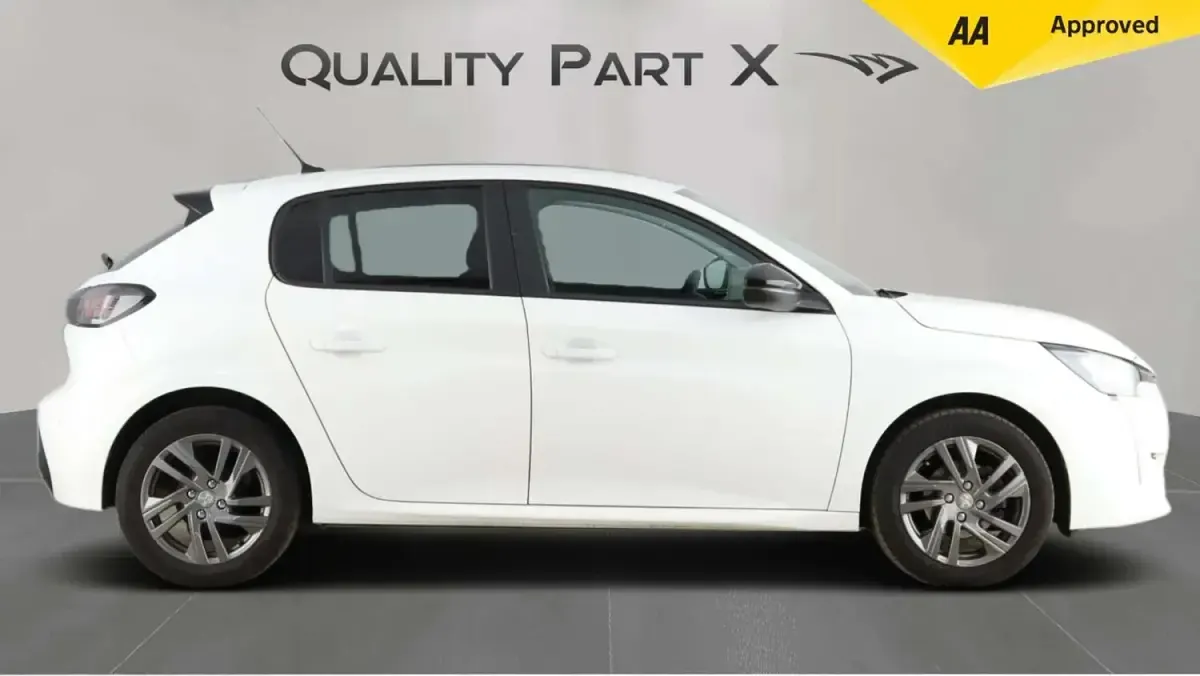Used Peugeot 208 Active+ 2023 White Hatchback