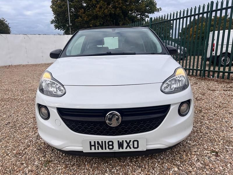 Begagnad Vauxhall Adam S 70 HK (51 kW) 2018 Vit Halvkombi