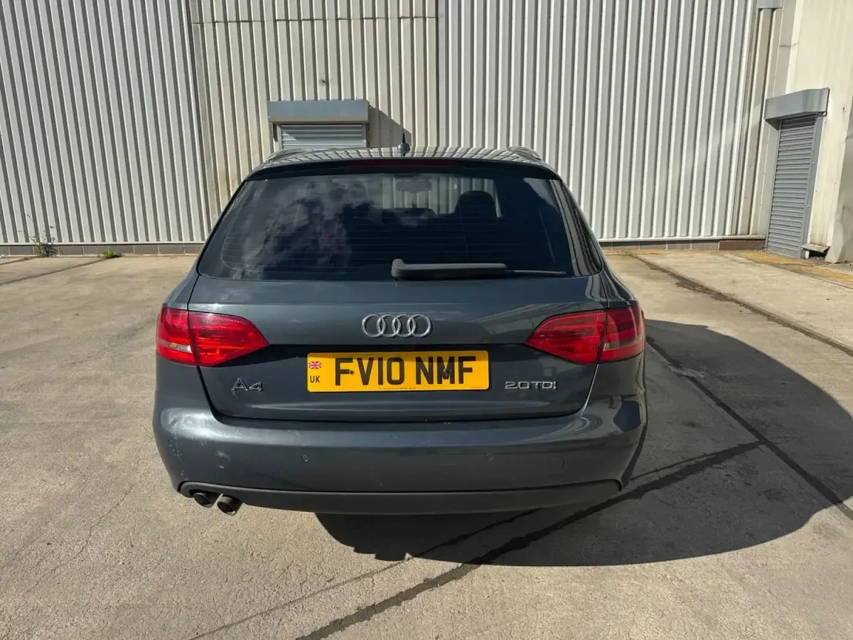Used Audi A4 143 HP (105 kW) 2010 Grey Estate