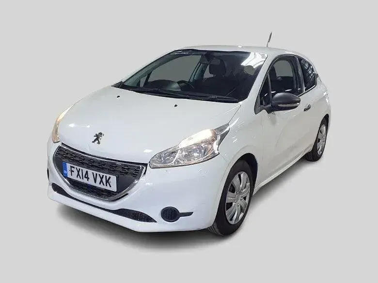 Used Peugeot 208 Access 68 HP (50 kW) 2014 White Hatchback