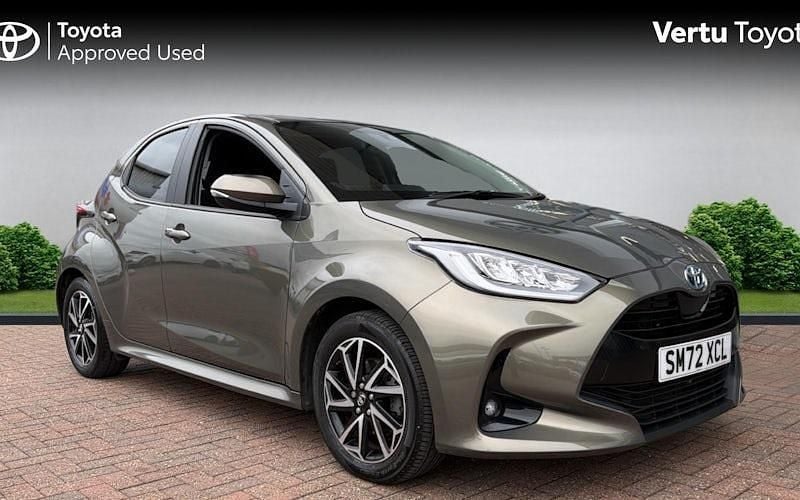 Used Toyota Yaris Hybrid Design 116 HP (85 kW) 2026 Hatchback