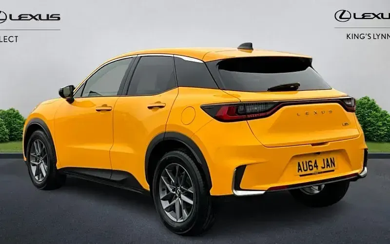 Used Lexus LBX 136 HP (100 kW) 2026 SUV