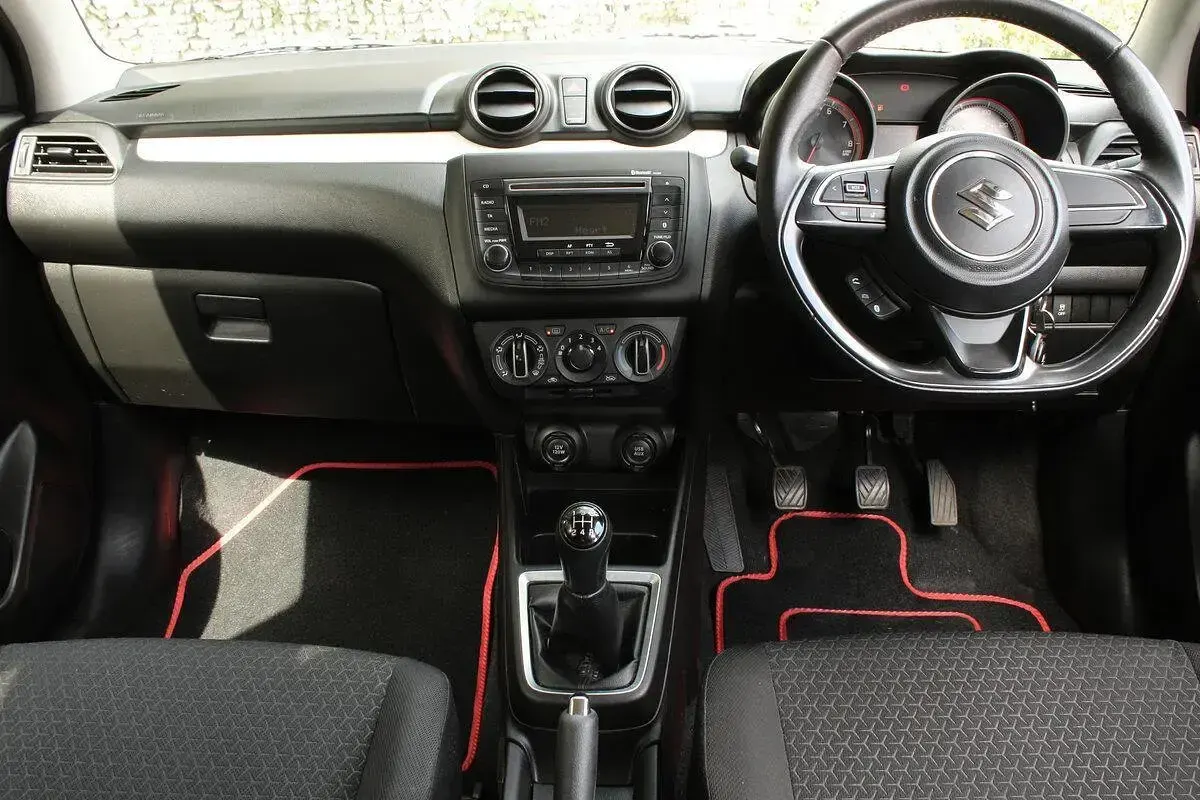 Used Suzuki Swift 2019 Silver Hatchback