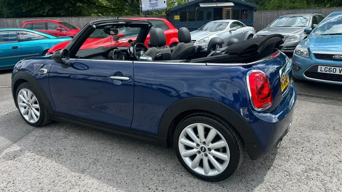 Used Mini Cooper D Cabriolet 2016 Blue Cabriolet