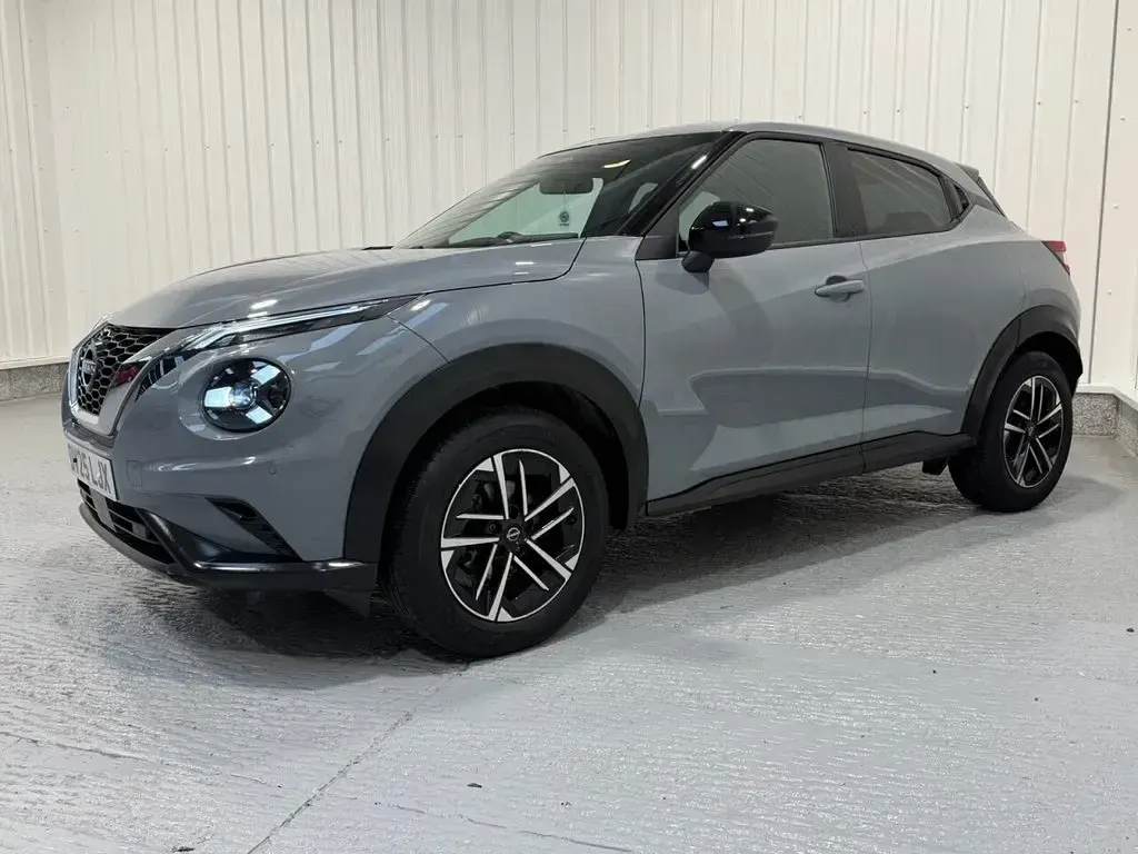 Used Nissan Juke N-Connecta 114 HP (83 kW) 2025 Grey SUV